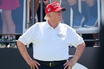 Donald Trump bij een golftoernooi, augustus 2023.